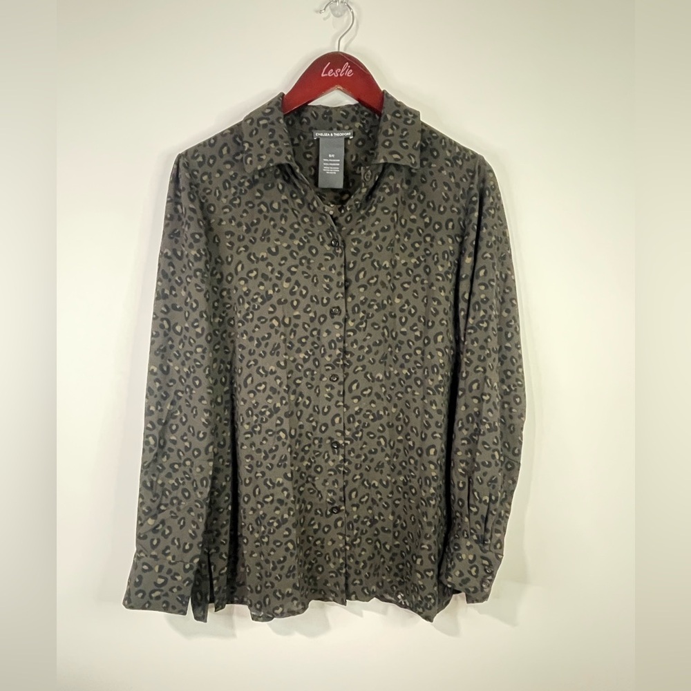 Chelsea & Theodore Women's Leopard Print Blouse - Black and green